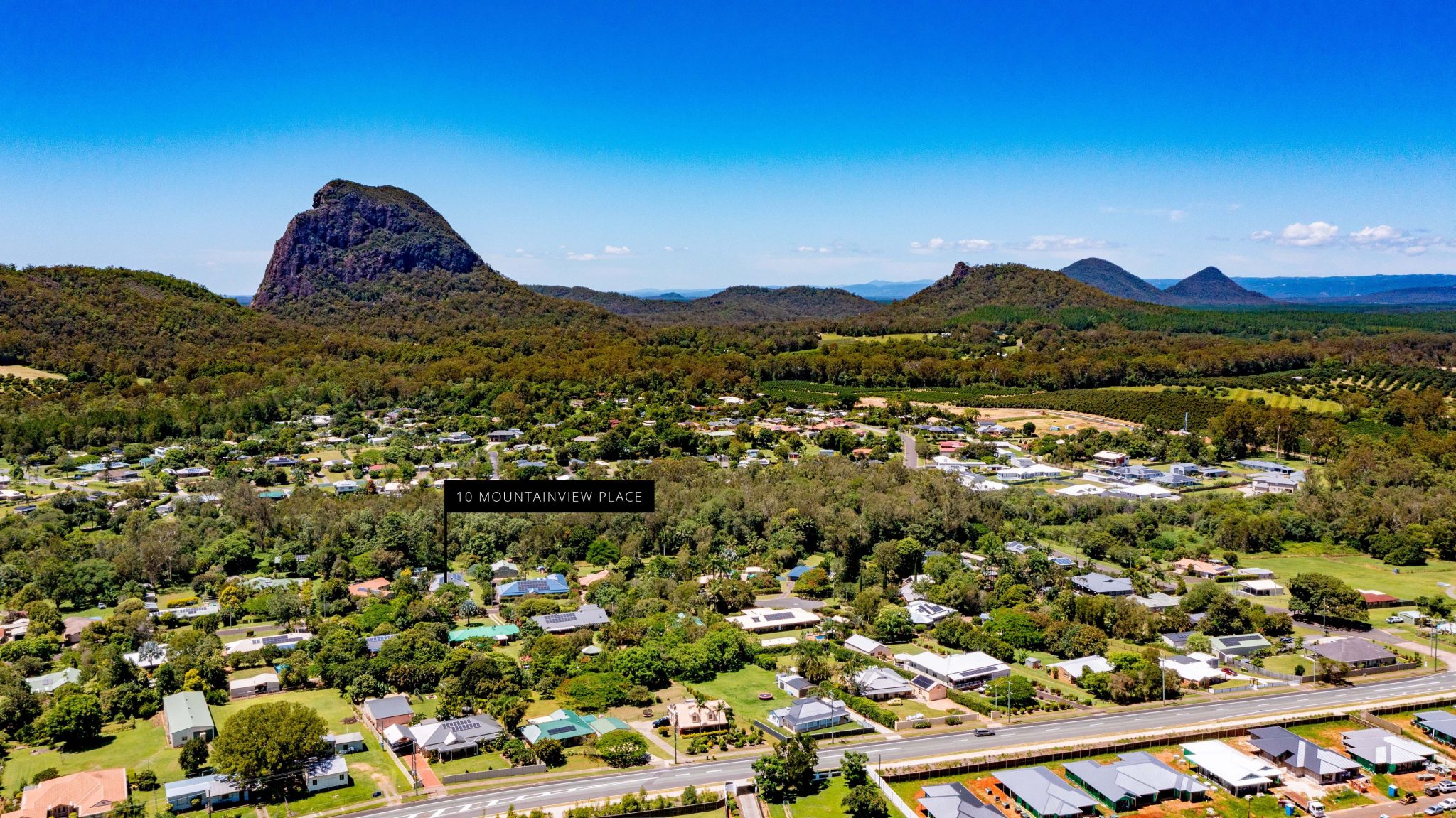 10 Mountainview Place, Glass House Mountains QLD 4518 Local Property